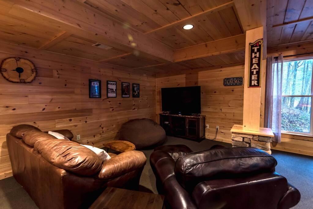 Private Creekside Cabin+Hot Tub,Pool Table, & Pets Ellijay Extérieur photo