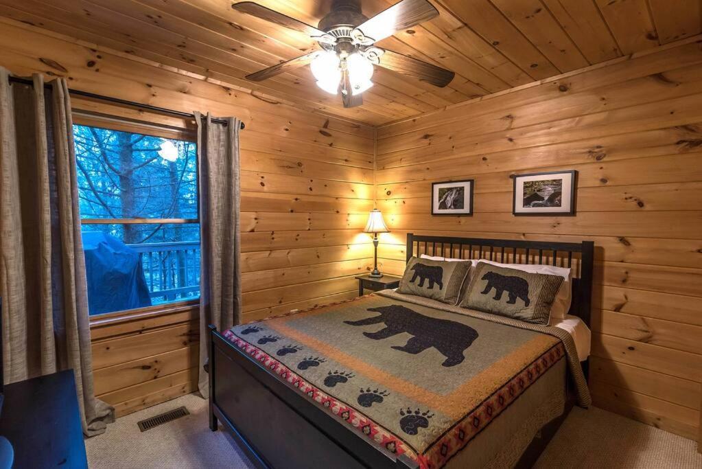 Private Creekside Cabin+Hot Tub,Pool Table, & Pets Ellijay Extérieur photo